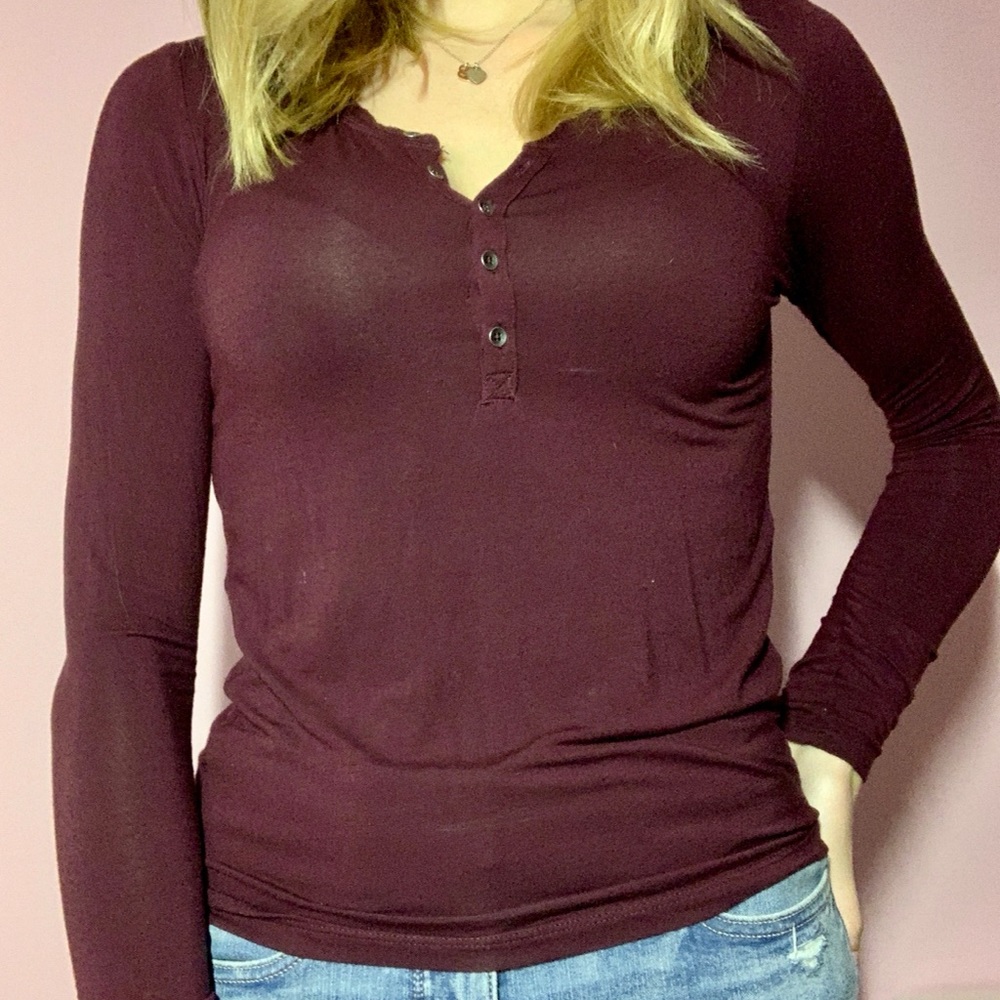 American Eagle Long Sleeve Button Up